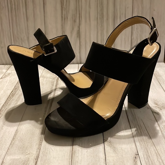 Report black suede open toe heels - Picture 1 of 4